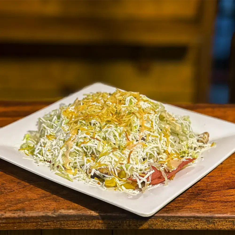 Salchipapa ranchipollo, comida rápida en Santa Marta en La Terraza de Juancho